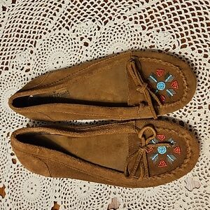 Minnetonka Moccassins
